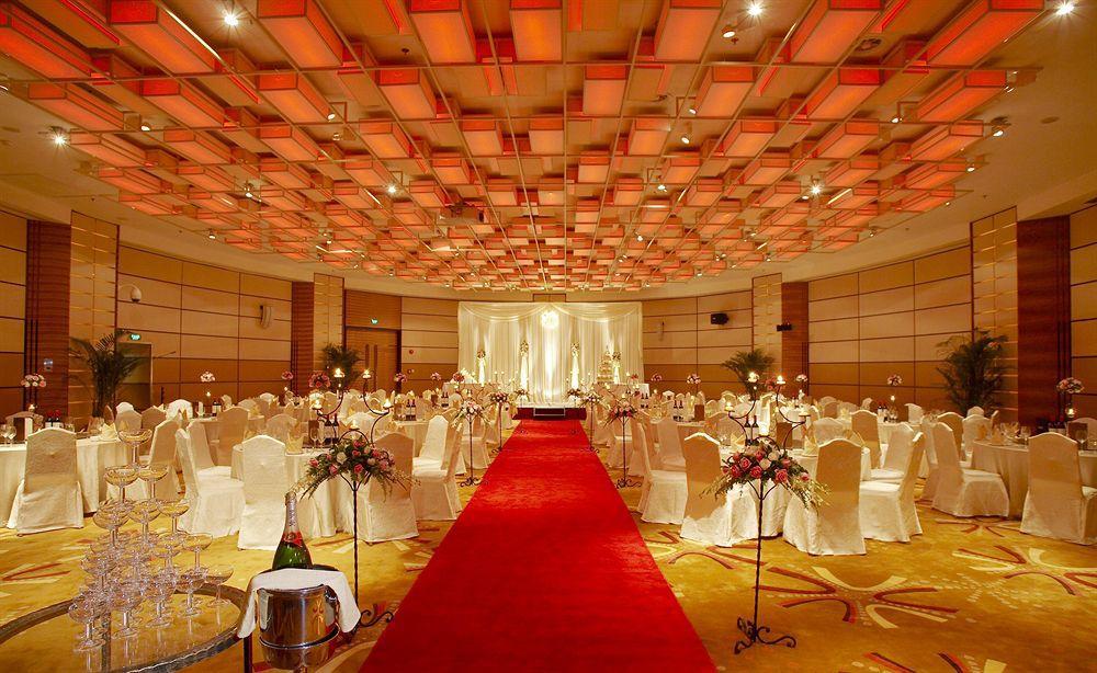 Grand Millennium Shanghai HongQiao Restoran foto