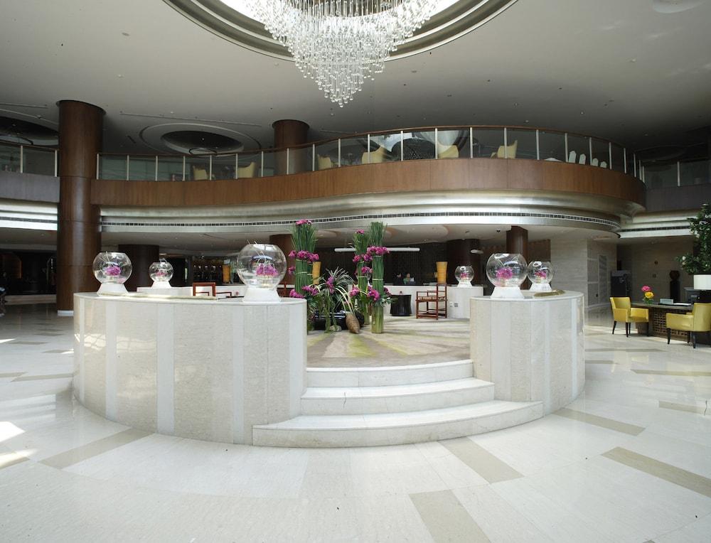 Grand Millennium Shanghai HongQiao Bagian luar foto